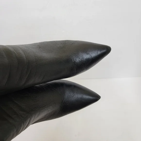 Louise et Cie Pointed Toe Black Leather & Cow Hair Heel Booties Size 7.5 - Picture 14 of 16
